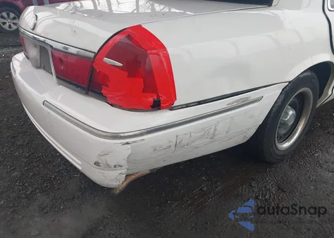 1998 Mercury Grand Marquis from USA, damaged, VIN 2MEFM74WXWX653496